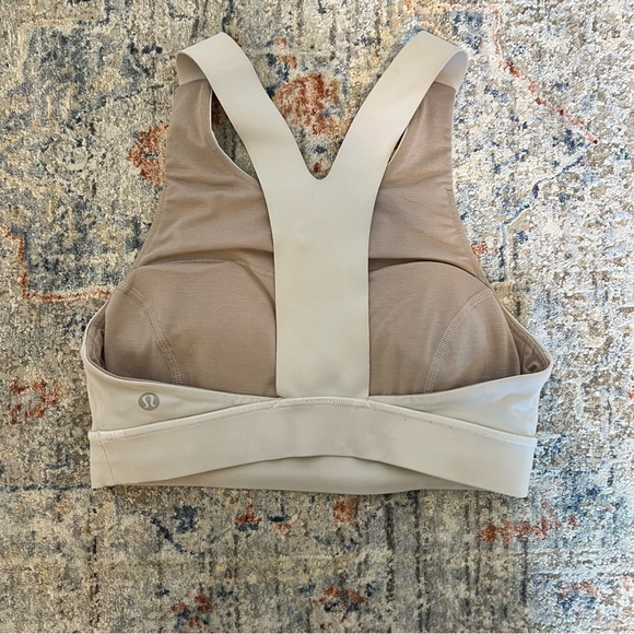 High Neck Lululemon White Sports Bra - Picture 3 of 4